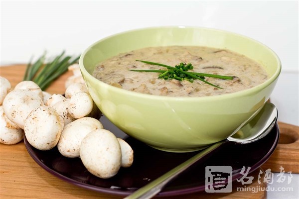 01-mushroom-soup-130605